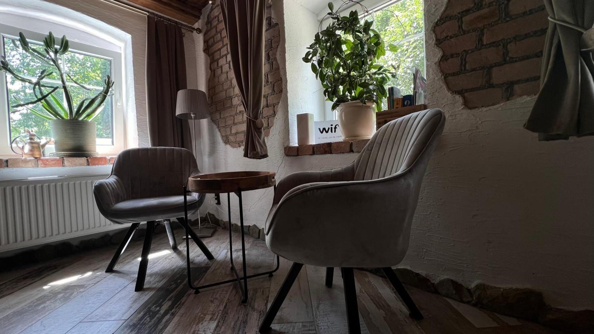 Apartamenty 3 Pory Roku Komarno Exterior photo